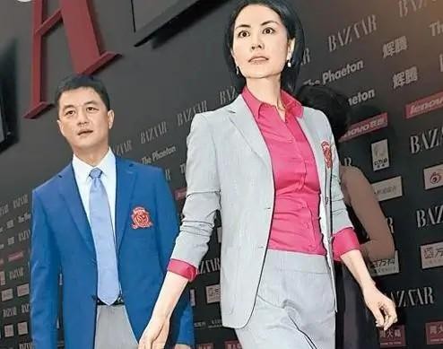 王菲和李亚鹏哪年离的婚（李亚鹏和王菲离婚真相）