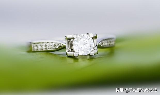 怎么挑选适合自己的钻戒（最全选购钻戒攻略）(3)