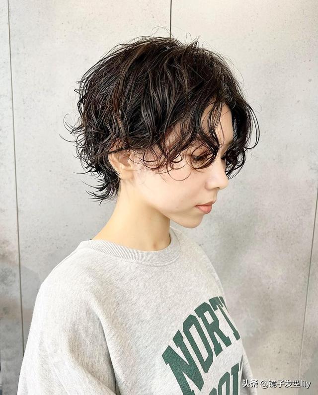 流行长发发型图片（高人气女发10多款）(5)
