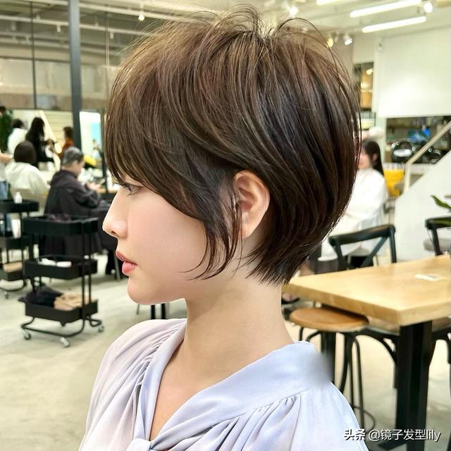 流行长发发型图片（高人气女发10多款）(7)
