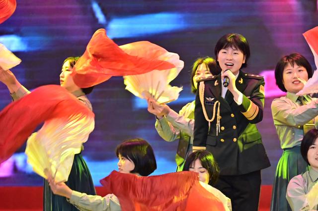 最美的女兵风采（奋斗者正青春新时代女兵）(12)