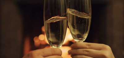 ​香槟酒是葡萄酒,香槟酒属于什么酒多少度