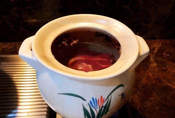 牛肉炖汤怎么做好吃,牛肉汤怎么做好吃又嫩图2
