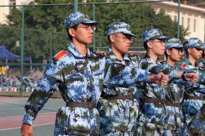 ​正步走标准