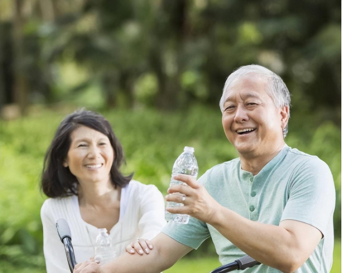 日本人的平均寿命在世界排行高吗（日本人的平均寿命是多少）