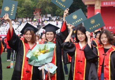 ​专升本和普通本科的区别 哪个含金量更高（专升本与本科的含金量一样吗）