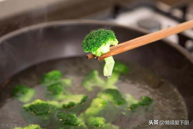 最适合做蔬菜沙拉的菜叫什么名字（十种常见的蔬菜沙拉）