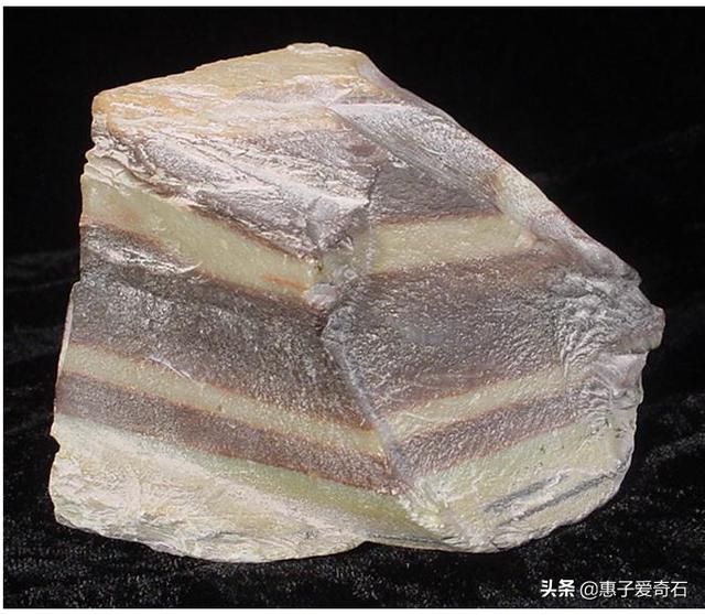 贵州最大的奇石在哪里（贵州奇石玉石一览）(13)