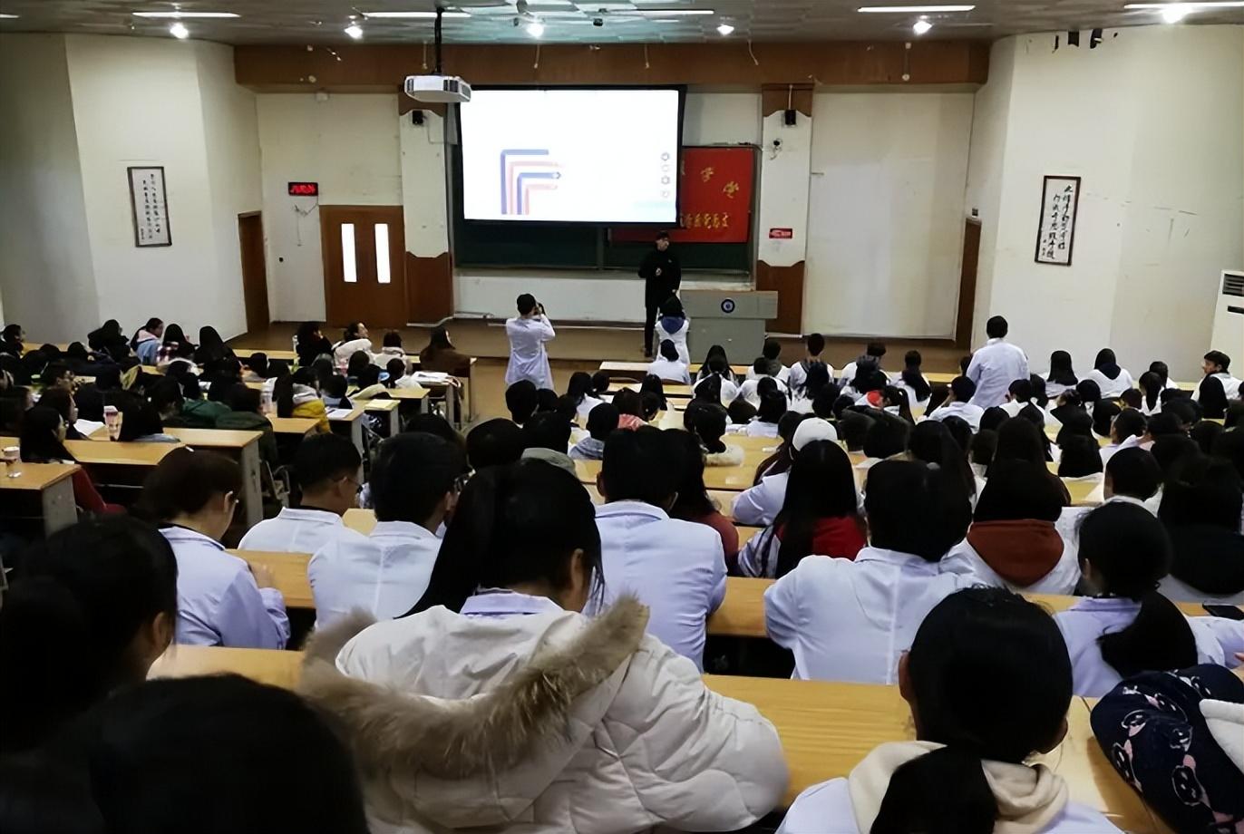 临床医学专业排名前十的大学（临床医学学科评估）