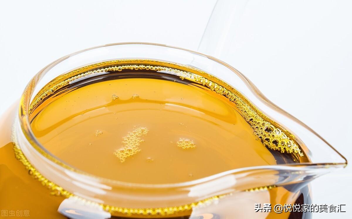 哪种油适合油炸食物（炸东西用什么油炸比较好）