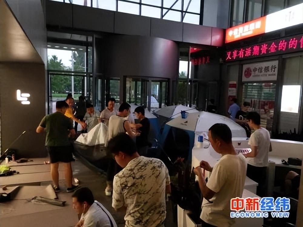 机器侠的演员_甘薇现状