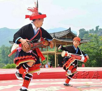 ​长鼓舞是哪个民族的舞蹈(少数民族长鼓舞介绍)