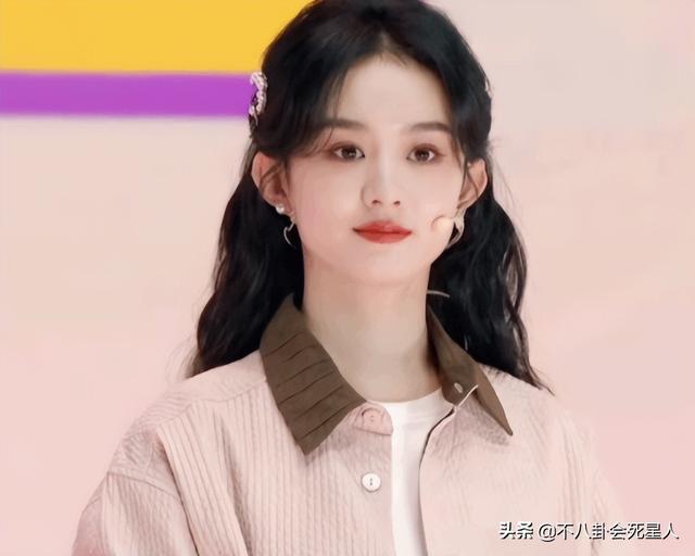 杨紫杨幂赵丽颖热巴同框（杨幂松弛热巴疲态）(17)
