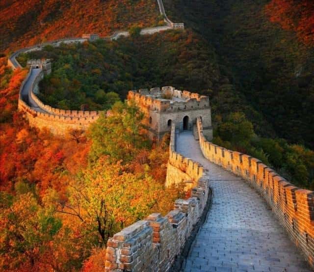 中国长城被称为几大奇迹（世界上公认的七大奇迹有哪些）