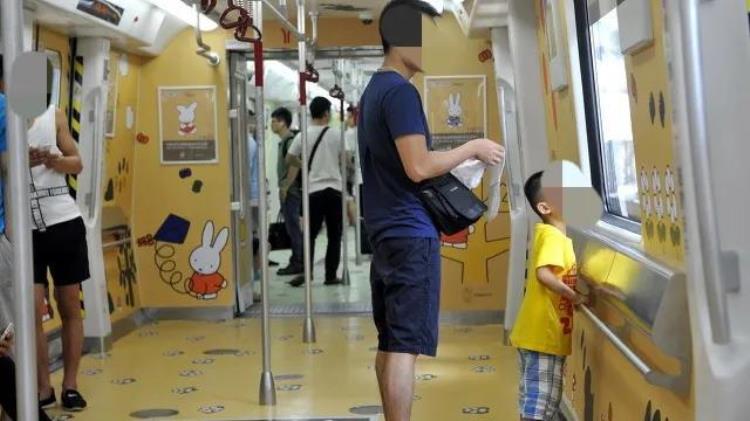 六号线没有座位「而6号线却连一般的座位都少有坐地铁不如坐公交车」