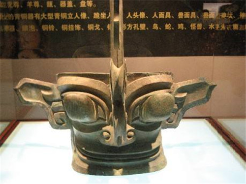 三星堆青铜面具的意义,三星堆黄金面具具有多少年的历史