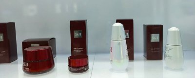 ​化妆水乳液面霜的作用是什么