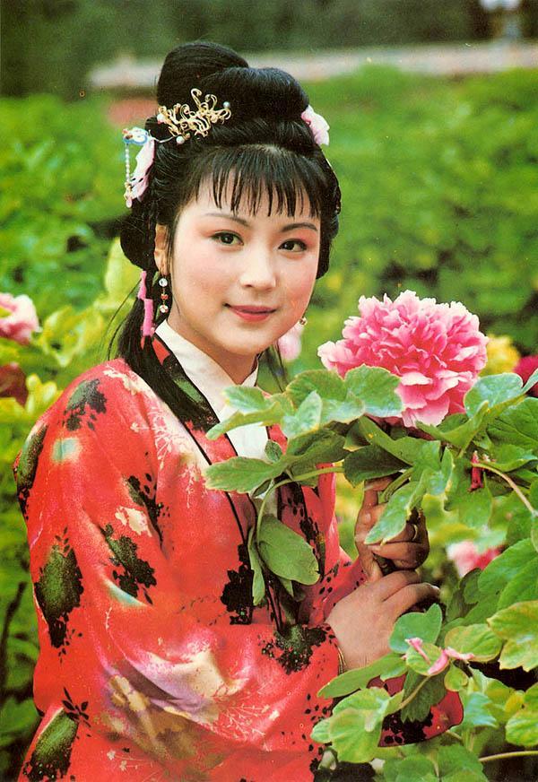 史湘云为什么成了官妓(薛宝钗被卖到哪里了)