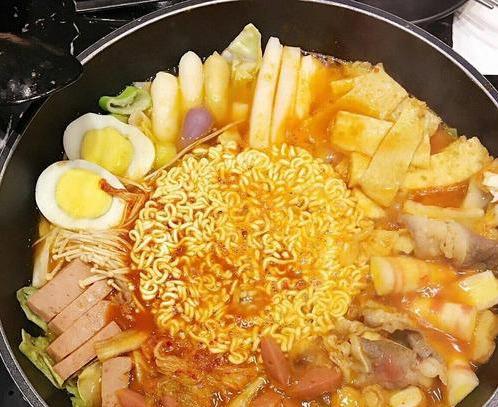 方便面煮几分钟最佳时间(方便面煮几分钟口感最好)