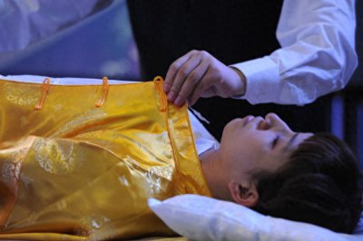 ​人死后为什么要穿寿衣？穿几件、如何穿，有什么讲究