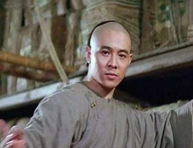 ​一代宗师黄飞鸿，为何败在无名小辈的陈华顺手下，陈华顺有多厉害