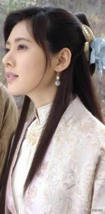 ​命运坎坷秋瓷炫：母亲发疯，妹妹淹死，如今婚姻幸福低调捐款武汉