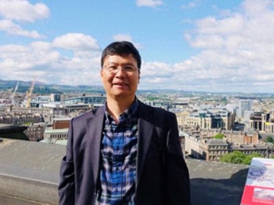 ​春风荐书28 - 复旦大学社董事长严峰：我们为什么不是凤的传人
