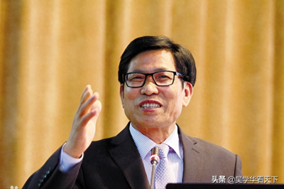 ​罗崇敏为何在开除党籍之后丧心病狂，公然诋毁英烈，涉嫌叛国叛党