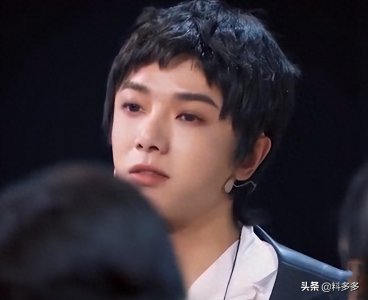 ​华晨宇的妈妈离开了花花 华晨宇自述妈妈离开的那段日子很难过