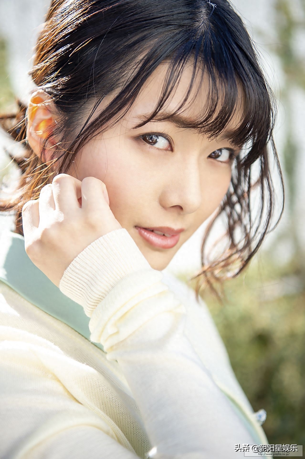 Hinata Koizumi 小泉ひなた(小泉日向) First Gravure 写真集