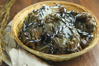 ​螃蟹清蒸的做法，不流黄不掉腿，保持味道鲜美