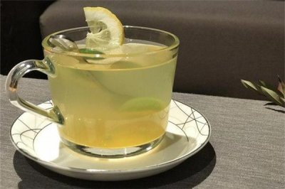 ​夏季喝蜂蜜水的好处 夏季喝什么水对身体好
