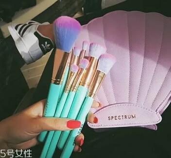怎么选购韩国化妆品？女生化妆品必备清单