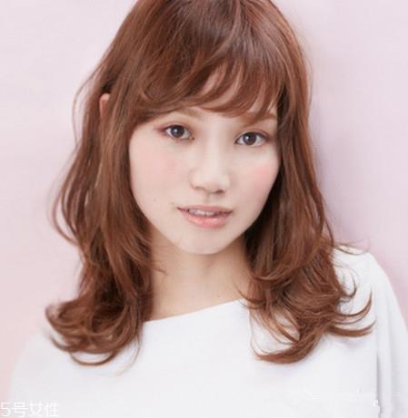 鹅蛋脸扎什么马尾好看？肉肉脸适合这些发型