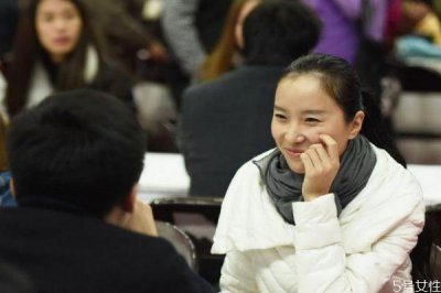 ​相亲怎么开始聊天 相亲开始可以聊什么