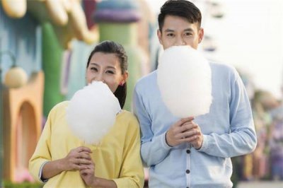 ​怎么和很久没联系的女生聊天 很久没联系的女生怎么聊