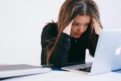 ​求婚女生戴左手还是右手