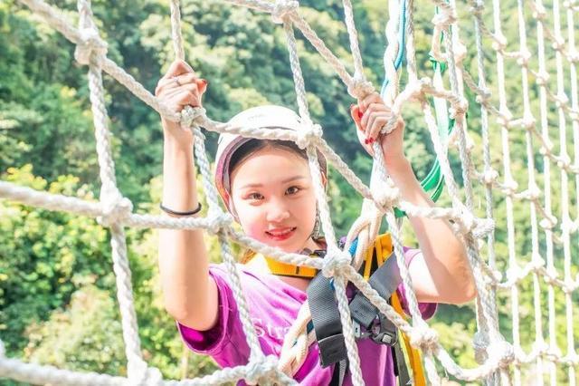 广东超恐怖的玻璃峡谷，刷新4项世界记录！