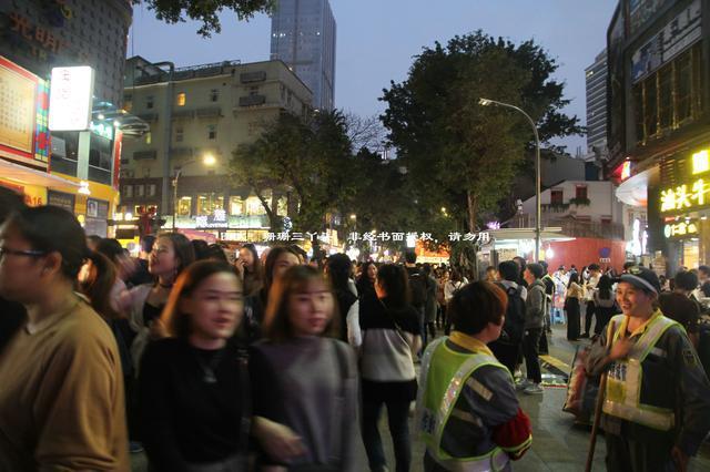 广州美食大受欢迎，2018年广府庙会美食节上又一道亮丽风景线