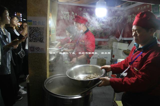 广州美食大受欢迎，2018年广府庙会美食节上又一道亮丽风景线