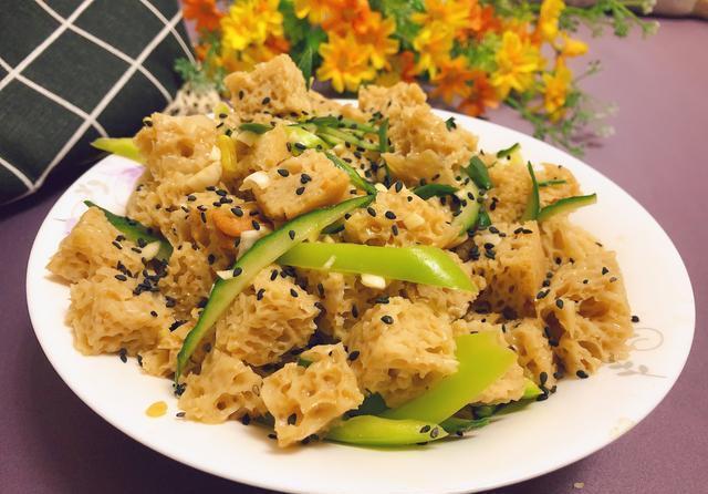 家常自制凉拌面筋，做法简单快手容易学，夏天没胃口必备美食！