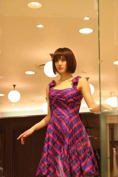《我的机器人女友》感人至深的搞笑爱情电影