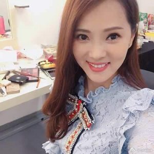 ​伊能静深夜发文称无法走进他心里，网友纷纷表示心疼她爱的太卑微