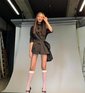 ​任达华女儿才14岁，身高已有180，网友：下一个国际超模！