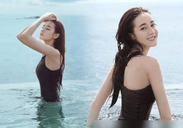 迪丽热巴罕见泳装照流出，好身材一览无余，完美的令人羡慕