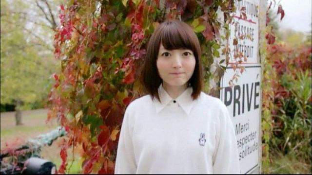 萌音惊人！花泽香菜跨年晚会歌声萌翻全场，人气登顶，实至名归