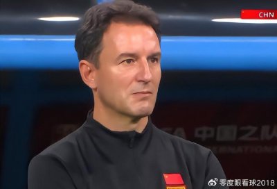 ​中乌之战扬科维奇主打防守战术，重用中场两大悍将，韦世豪或再遭弃用