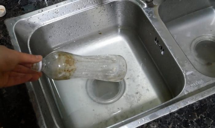 洗碗池下水道堵塞了怎么办？教你一个小妙招，10秒就疏通！
