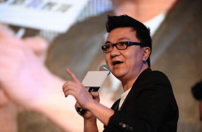 ​董路又“开炮”，直播中怒怼前国脚：你没什么牛X，我才是真牛X！