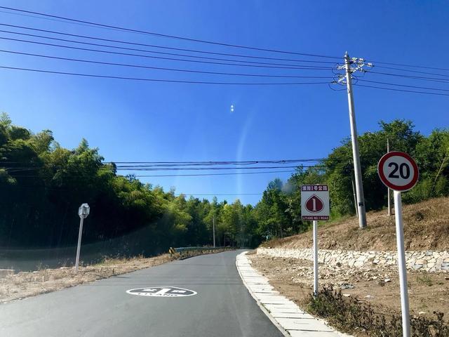被誉为江苏最美自驾公路的溧阳1号公路，到底是什么样？值得去吗
